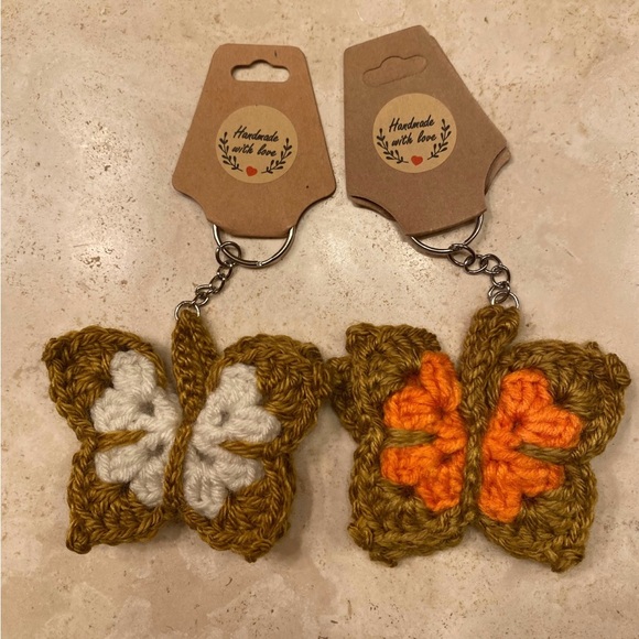 Lot of 10 3D Crochet butterfly Keychains ornament - Picture 7 of 7